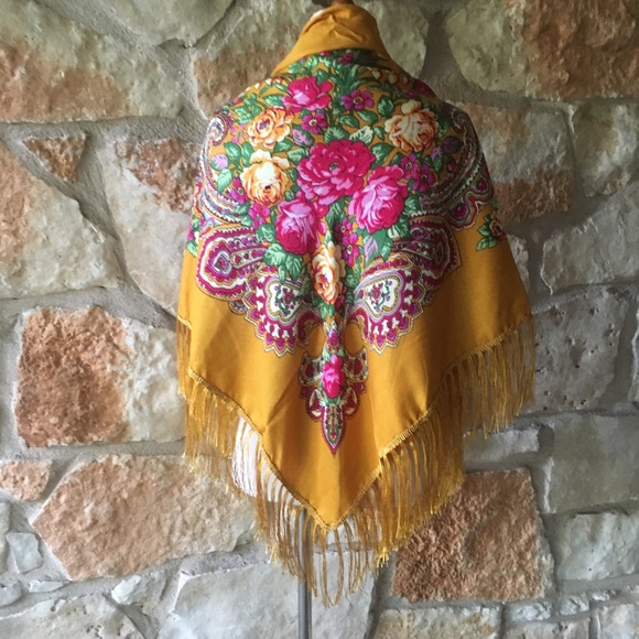 New! Stunning Ochre Floral Fringed Russian Shawl - Picture 8 of 8